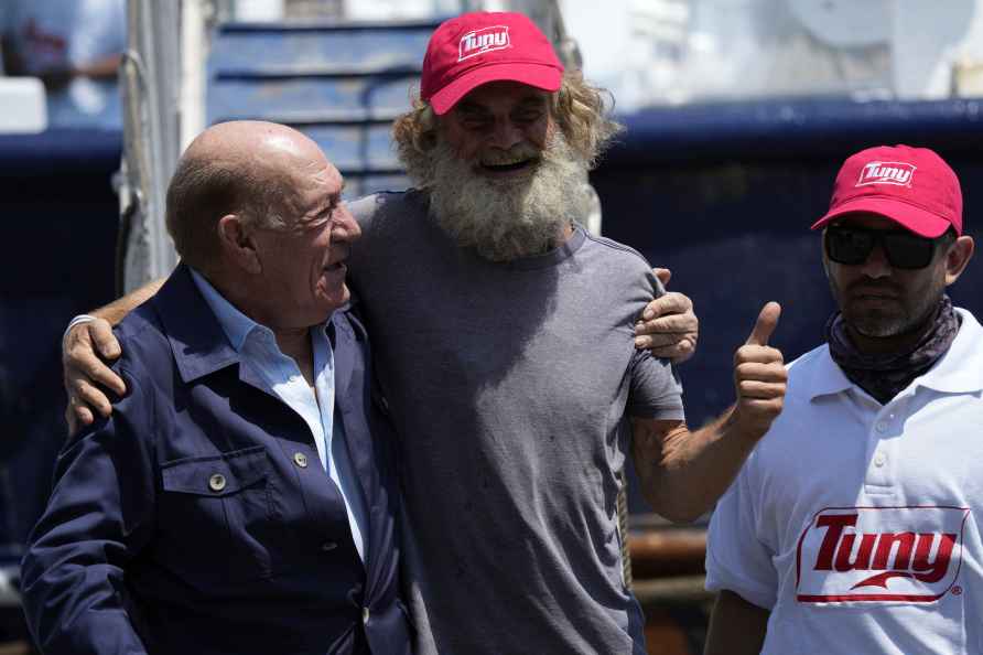 Australian man rescued by Mexican fisher