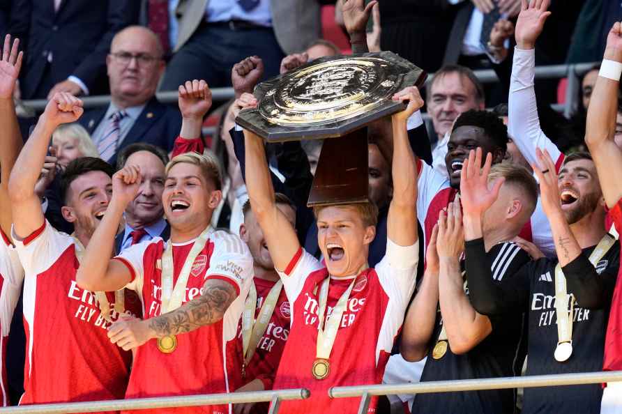 English FA Community Shield final soccer match