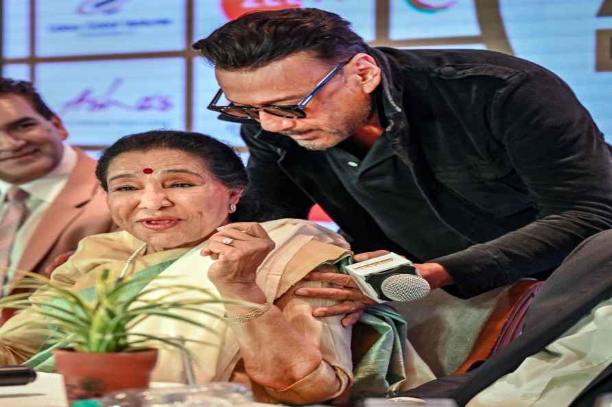 Asha Bhosle at PC to announce her 90th concert'