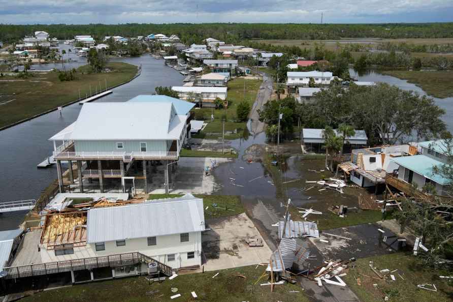 Hurricane Idalia batters Florida