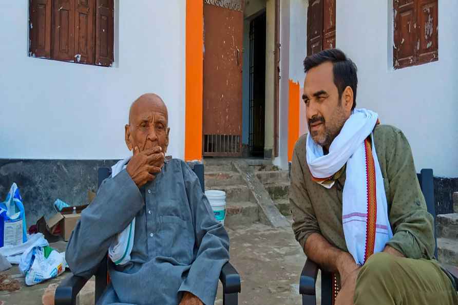 Pankaj Tripathi with father