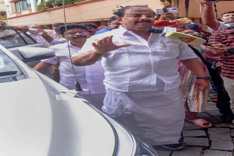 K Sudhakaran at ED office