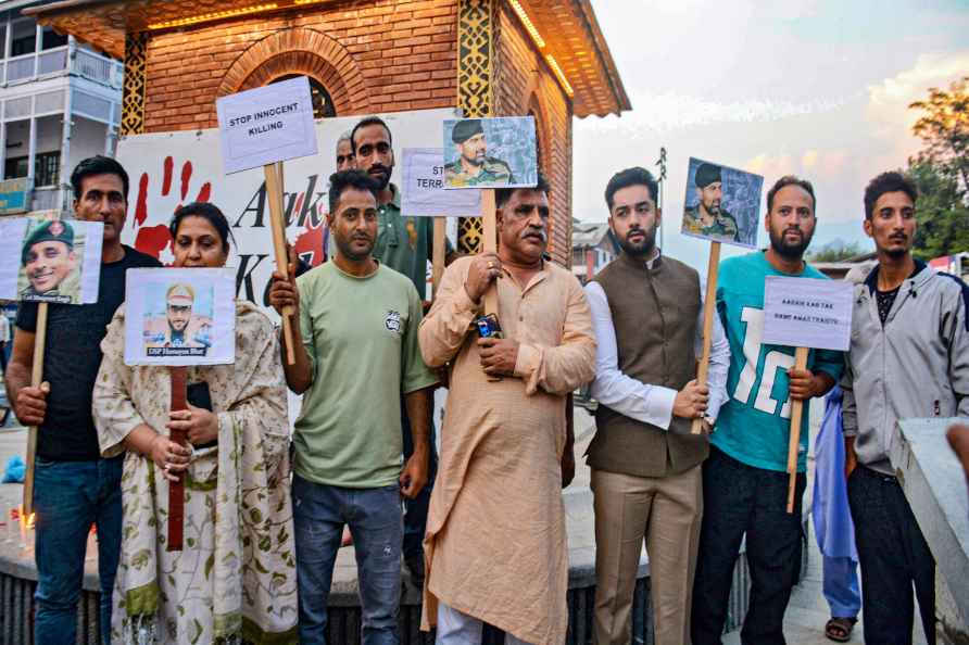 Protest against Anantnag terror attack in Srinagar