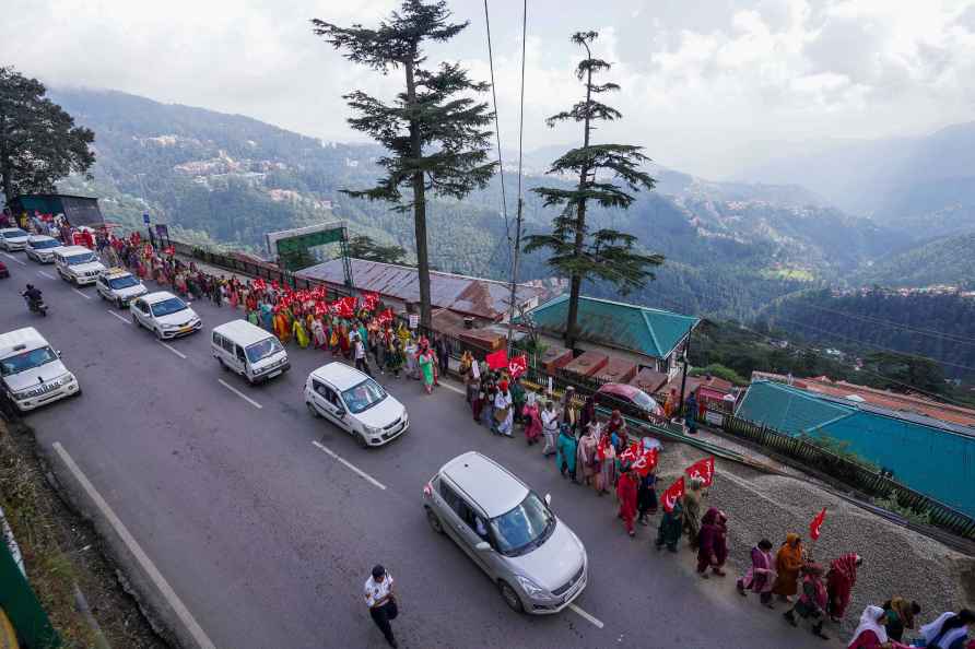 Mid-day meal workers protest in Shimla