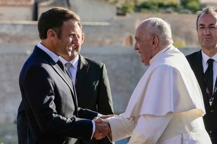 Pope Francis, Emmanuel Macron