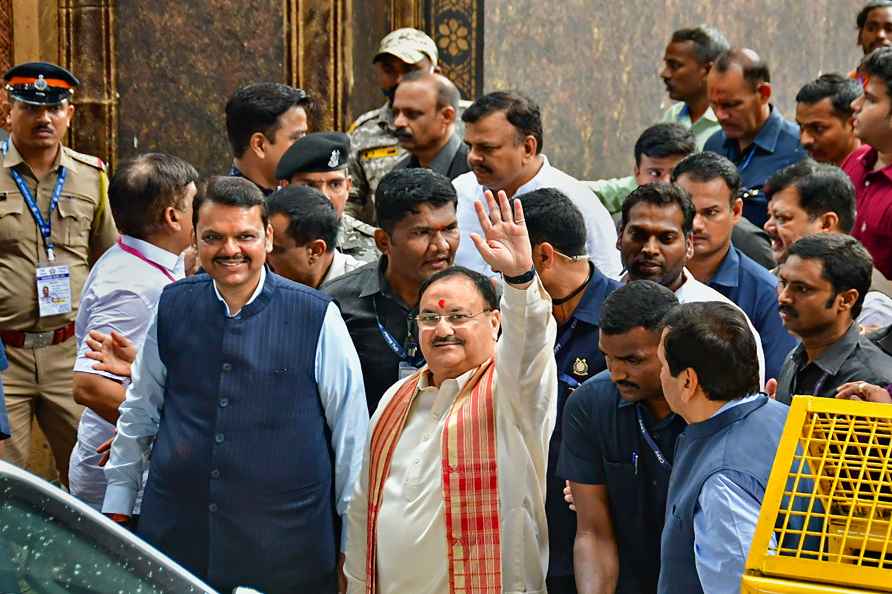 Mumbai: BJP National President JP Nadda with Maharashtra Deputy ...