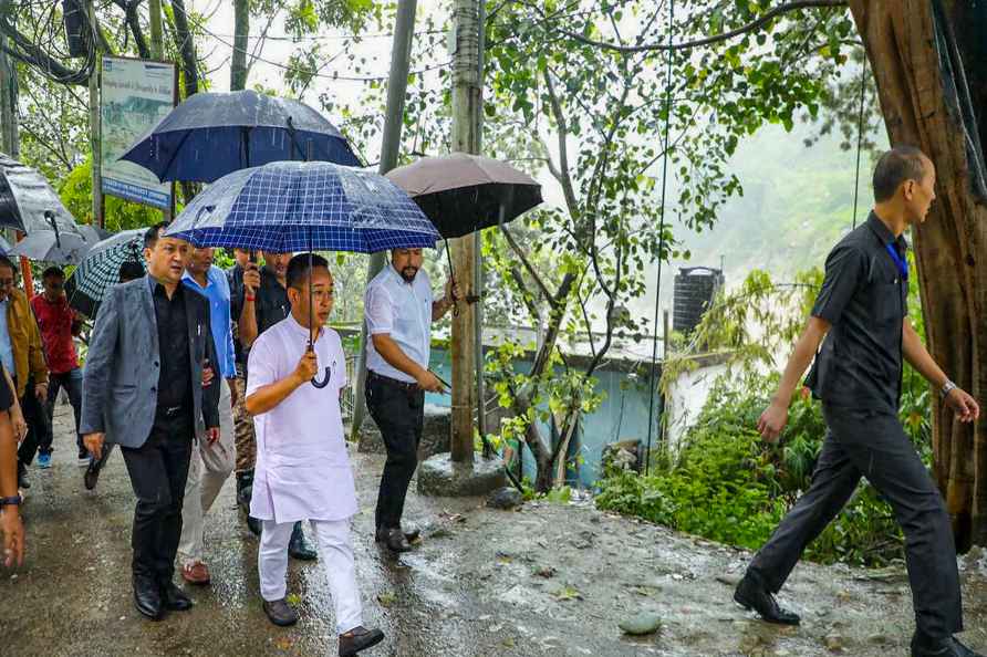 One rescued, search on to locate 22 other missing soldiers after cloud burst in Sikkim