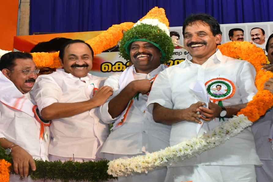 Thiruvananthapuram: Congress leaders K.C. Venugopal, Kodikunnil ...