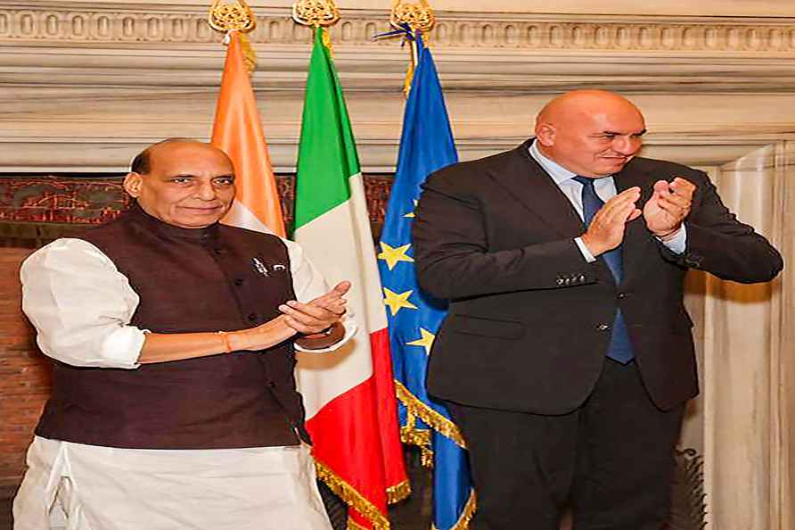 Rajnath Singh with Italian Def Min Guido Crosetto