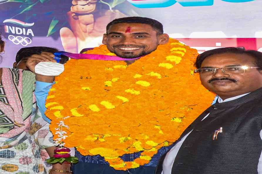 Athlete Ajay Kumar Saroj welcomed