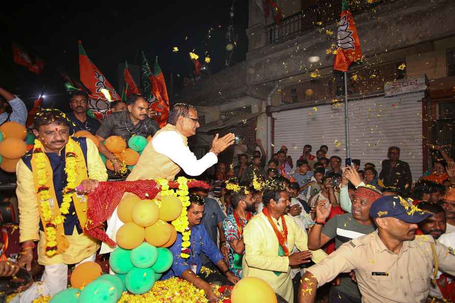 Shivraj Singh Chauhan at roadshow