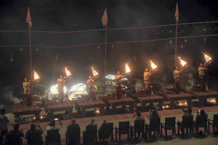 Varanasi: Priests perform 'Ganga aarti' on the first day of the ...