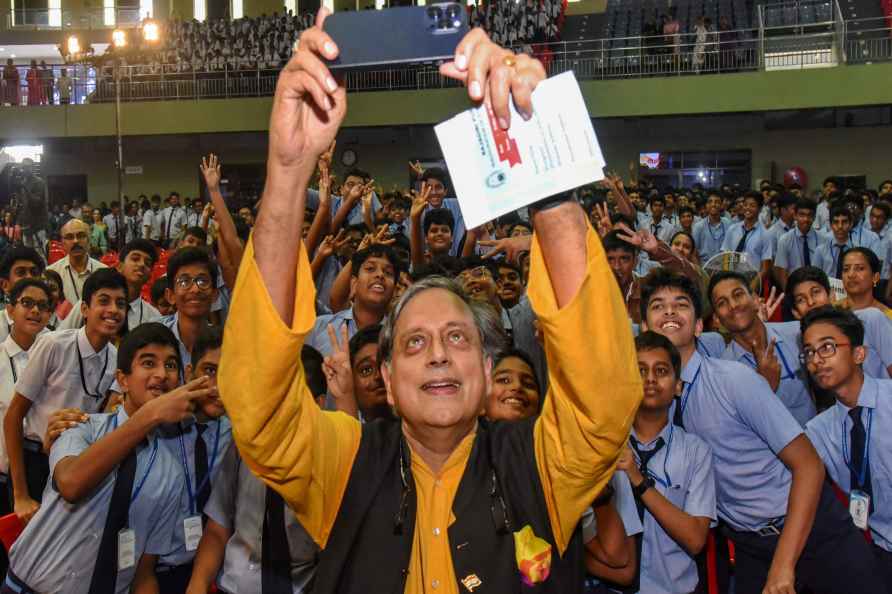 Shashi Tharoor at Student Enrichment Programme