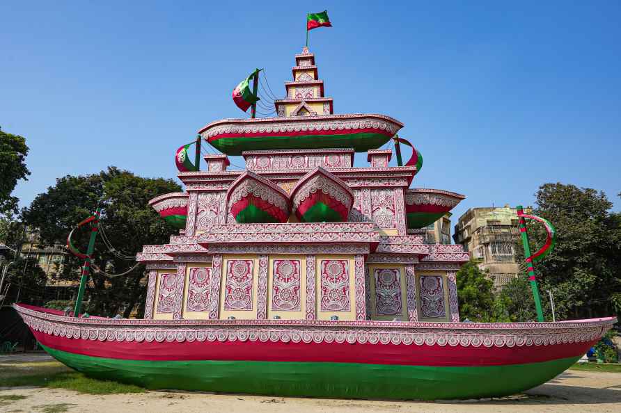 Mohun Bagan-themed puja pandal in Kolkata