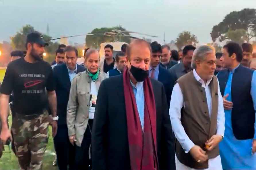 'Served country with loyalty': Nawaz tells supporters at Lahore rally after return to Pakistan