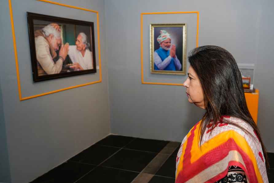 Mementoes received by PM Modi at exhibition