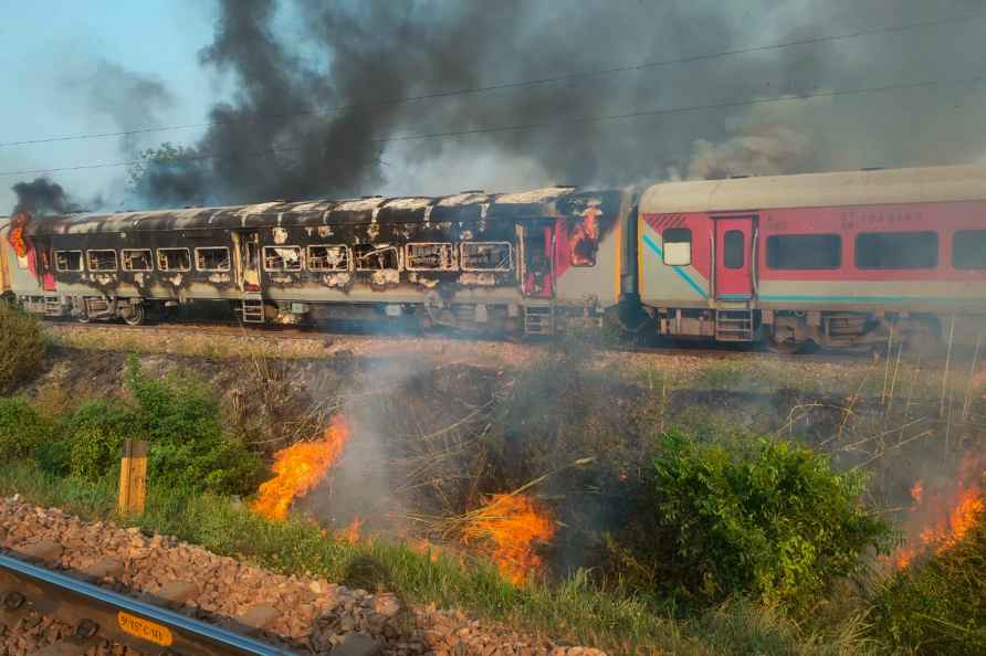 Fire in passenger train in Agra