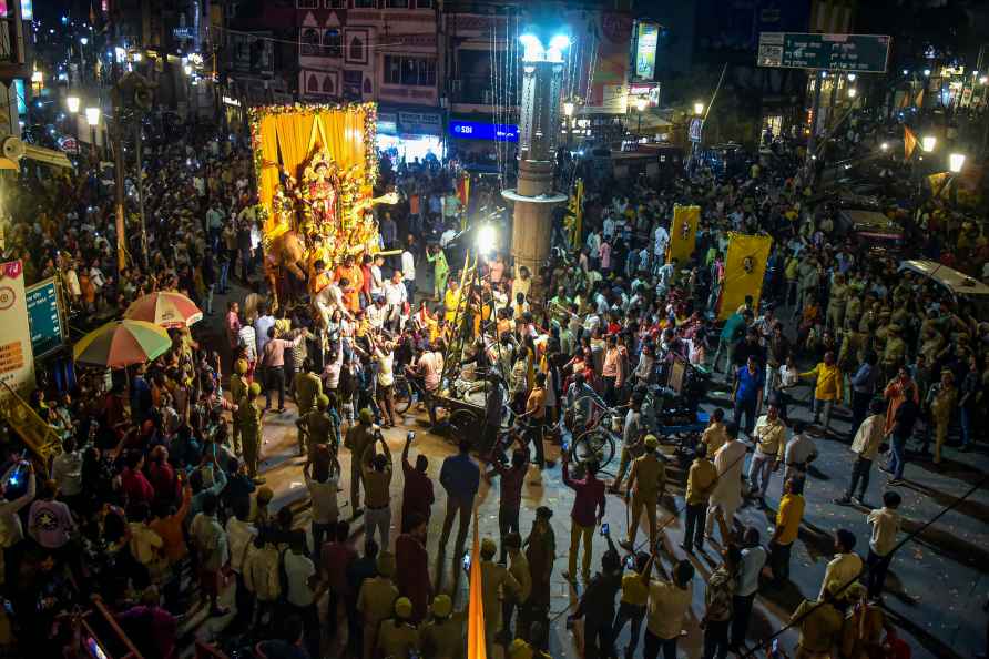 Durga visarjan in Varanasi