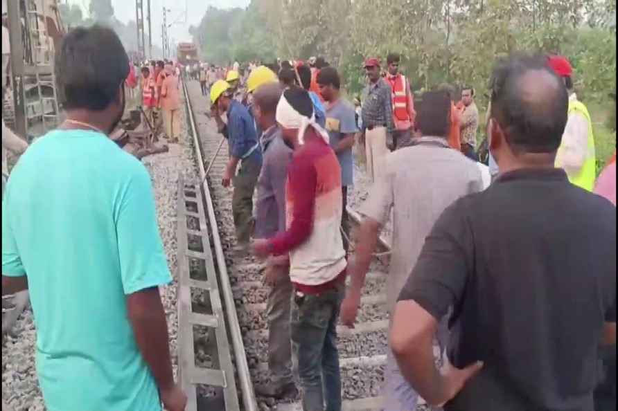 Passengers trains collided in Vizianagaram