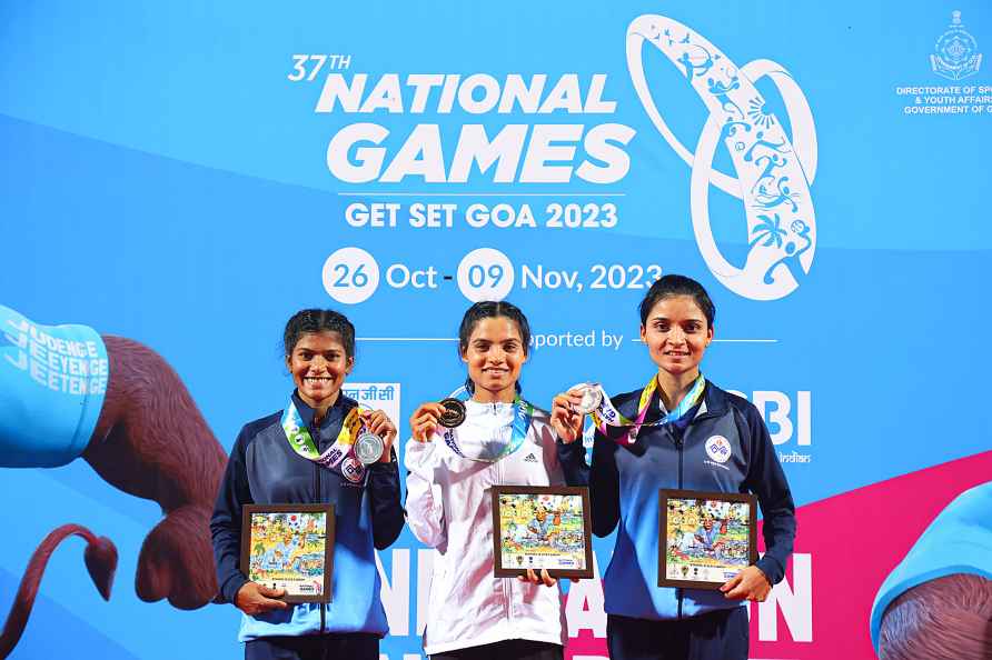 Goa: Gold medallist Seema (C) of Himachal Pradesh, silver medallist...