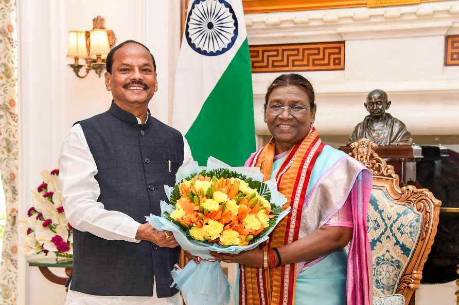 Prez Murmu and Odisha Gov Raghubar Das meet