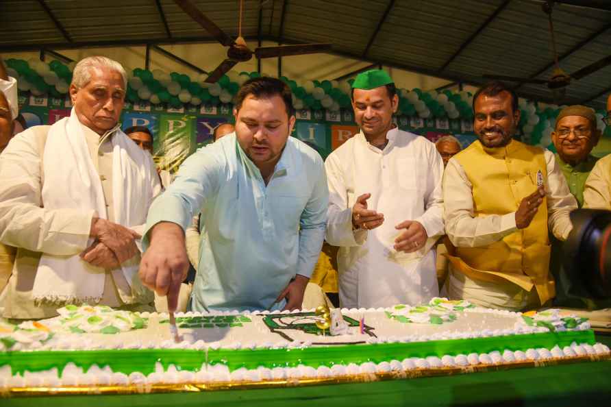 Tejashwi Yadav celebrates his birthday