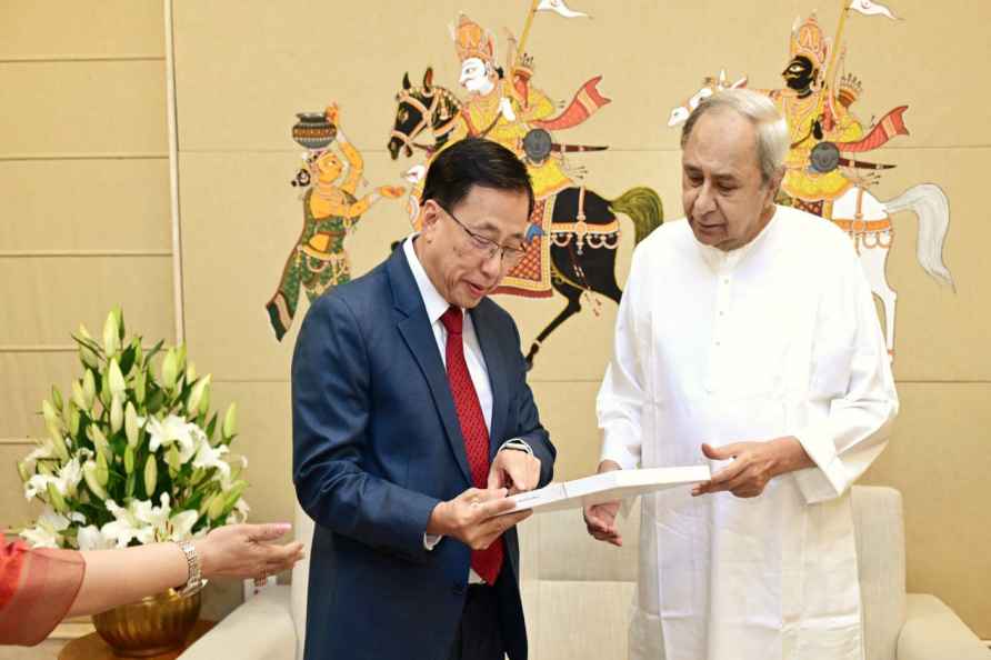 Naveen Patnaik meets WSC delegation