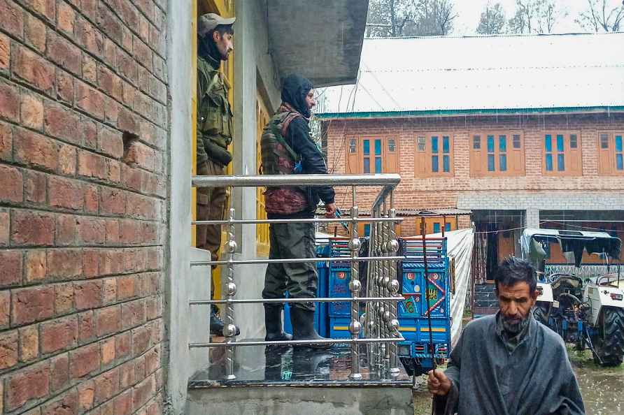 J&K Police raids in Anantnag