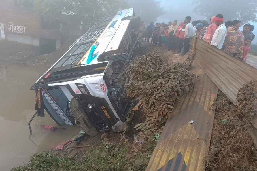 Bus accident in Jharkhand