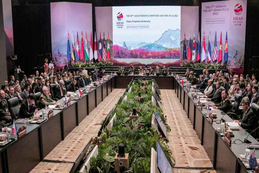 10th ASEAN Defence Ministers’ Meeting-Plus?