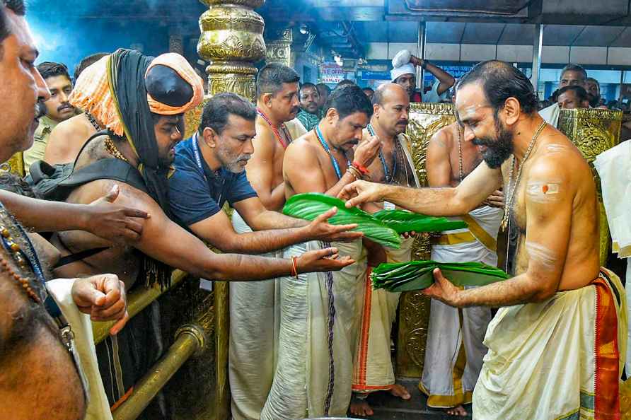 Vrischikam: Devotees at temple in Kochi