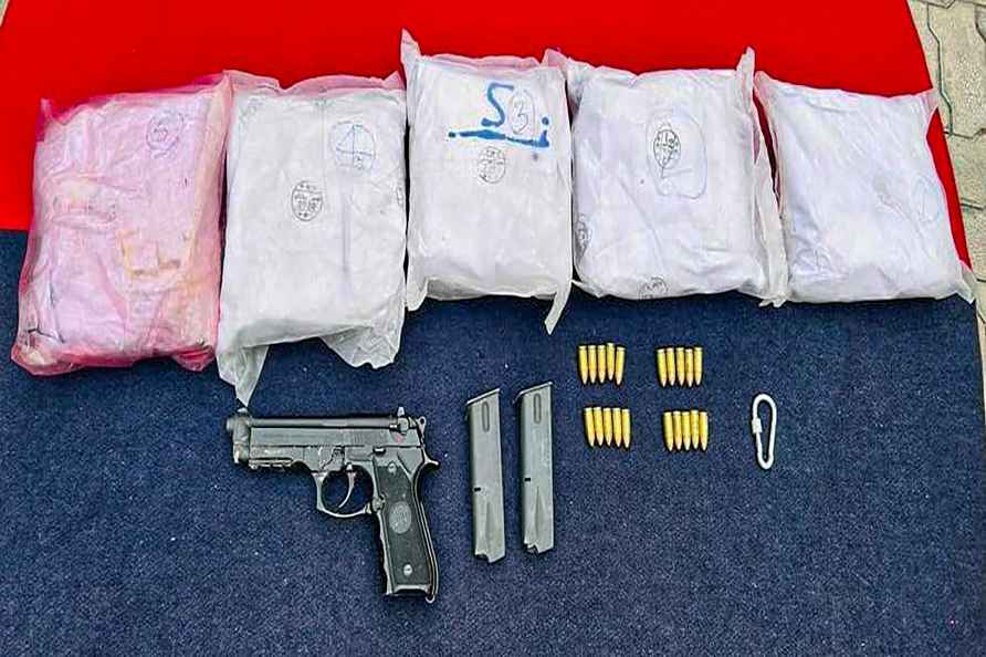 BSF recovers heroin, pistol in Amritsar