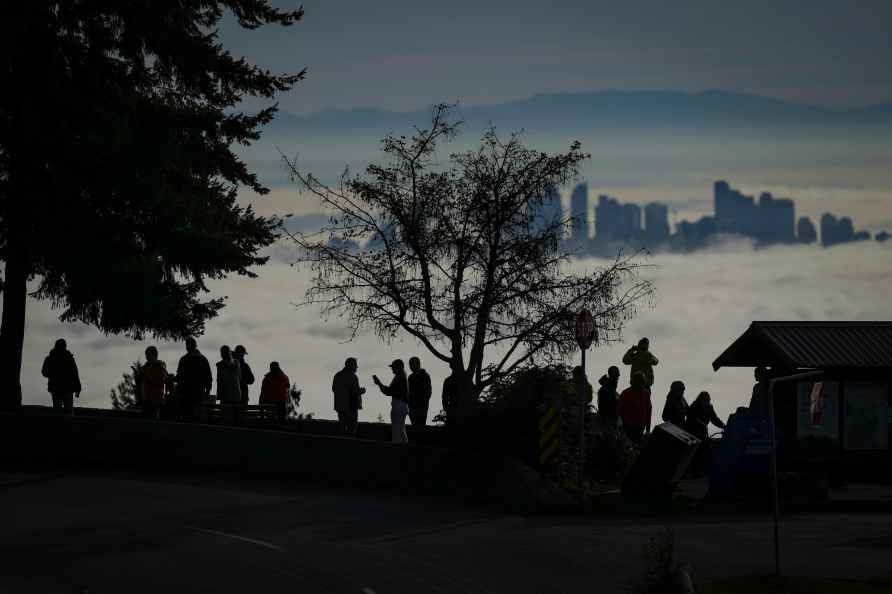 People silhouetted at Cypress Mountain Lookout