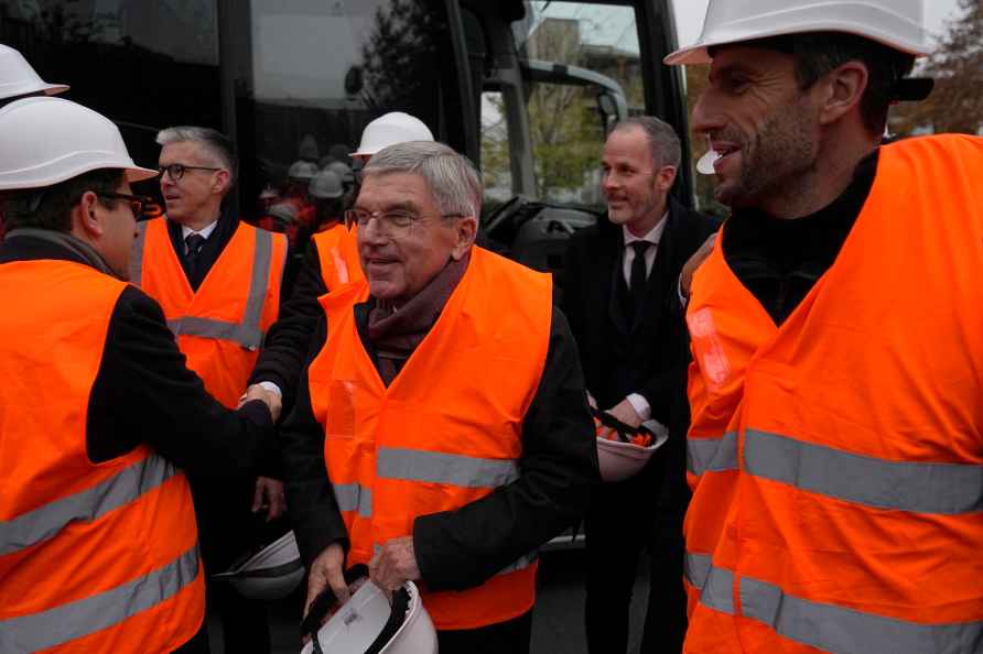 Thomas Bach,Tony Estanguet in Saint-Denis