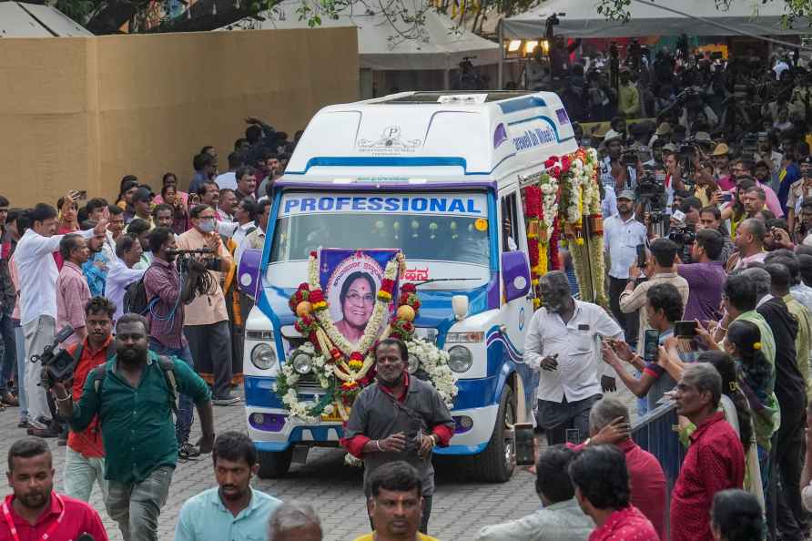 Actor Leelavathi last rites