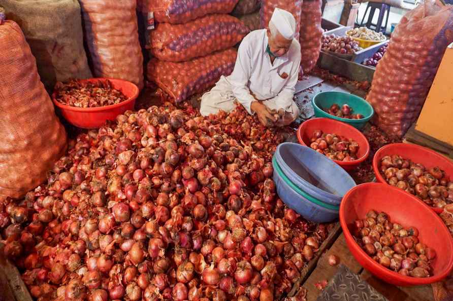 Central government banned onions export