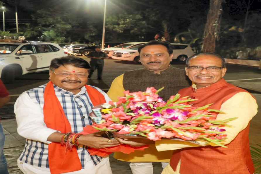 Kailash Vijayvargiya meets Shivraj Singh