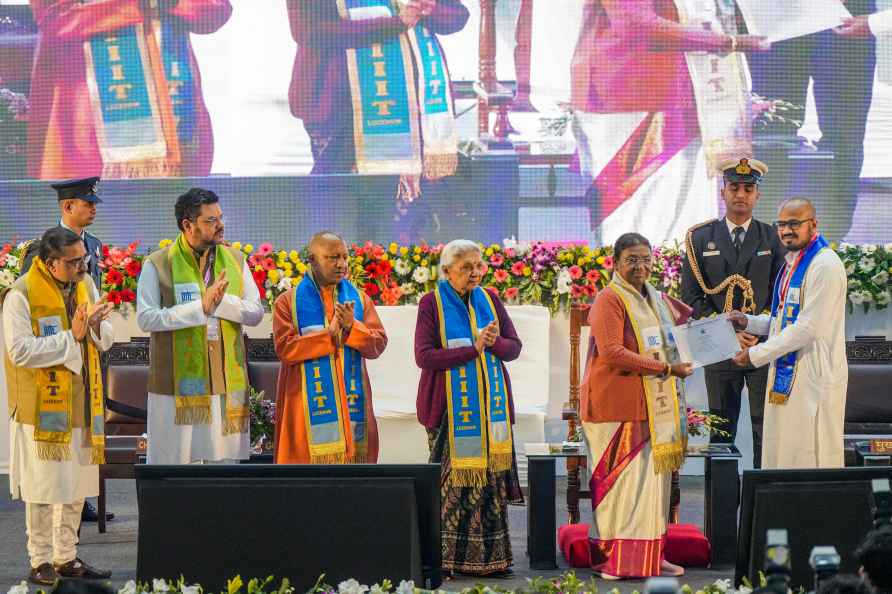 Prez Murmu at IIIT Lucknow convocation