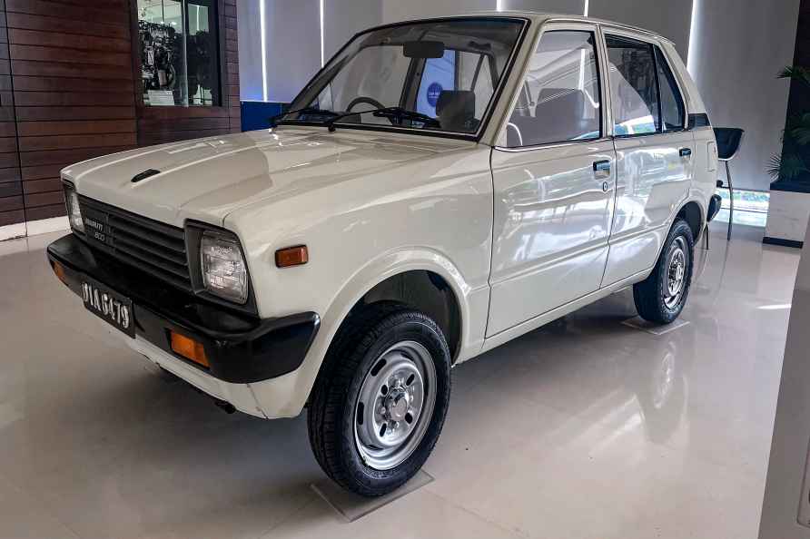 Maruti 800 marks 40years