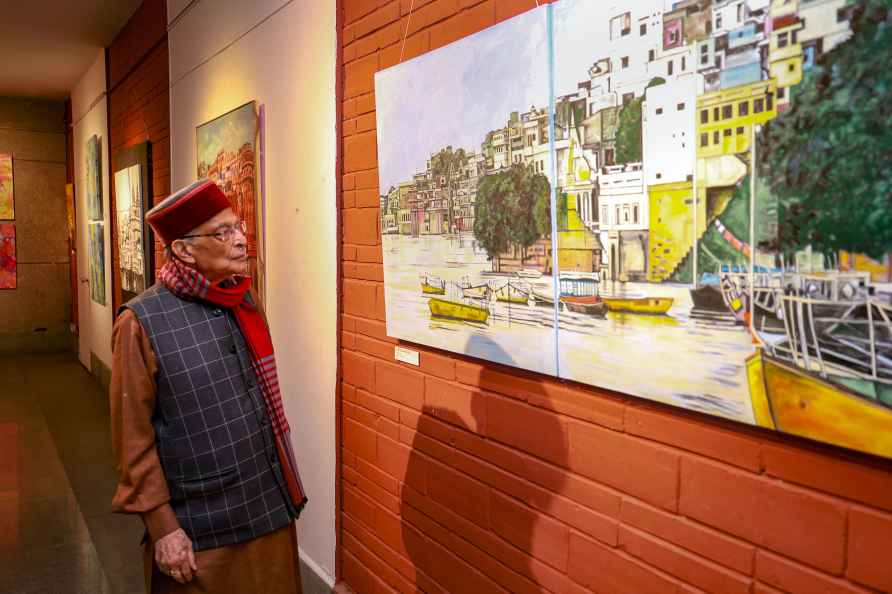 Murli Manohar Joshi visits an exhibition in Delhi