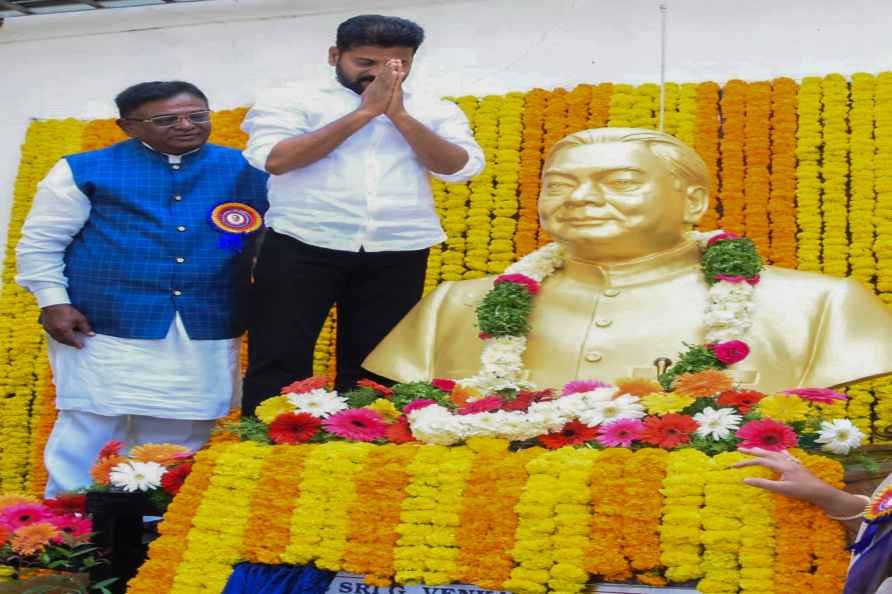 Hyderabad: Telangana Chief Minister A. Revanth Reddy pays tribute...