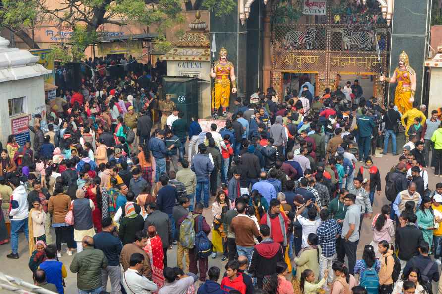 Devotees at Sri Krishna Janambhoomi temple