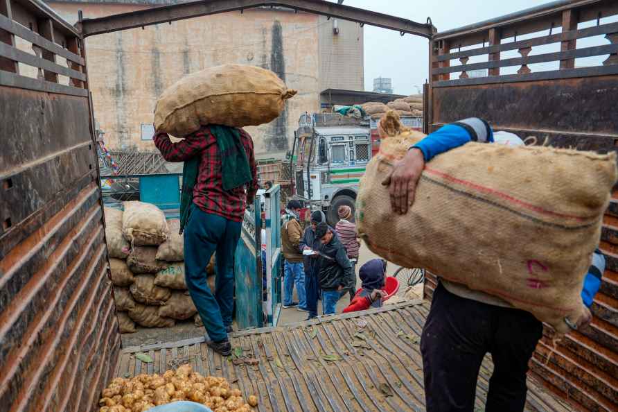 Weather: Cold winter day in Delhi