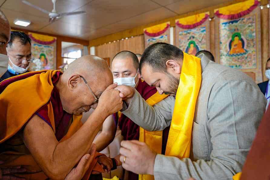 Tejashwi Yadav met Dalai Lama