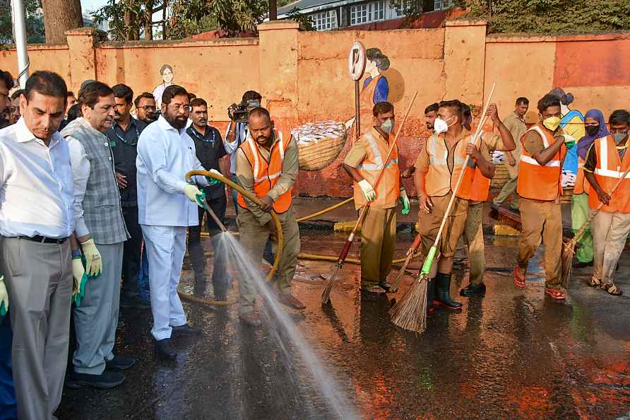 Cleaniness drive in Mumbai