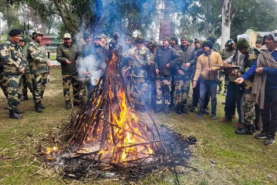 BSF celebrates Lohri in Samba