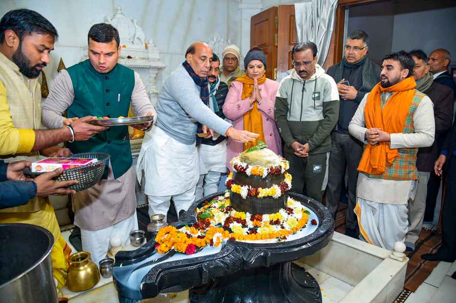 Rajnath Singh at Hanuman Setu temple