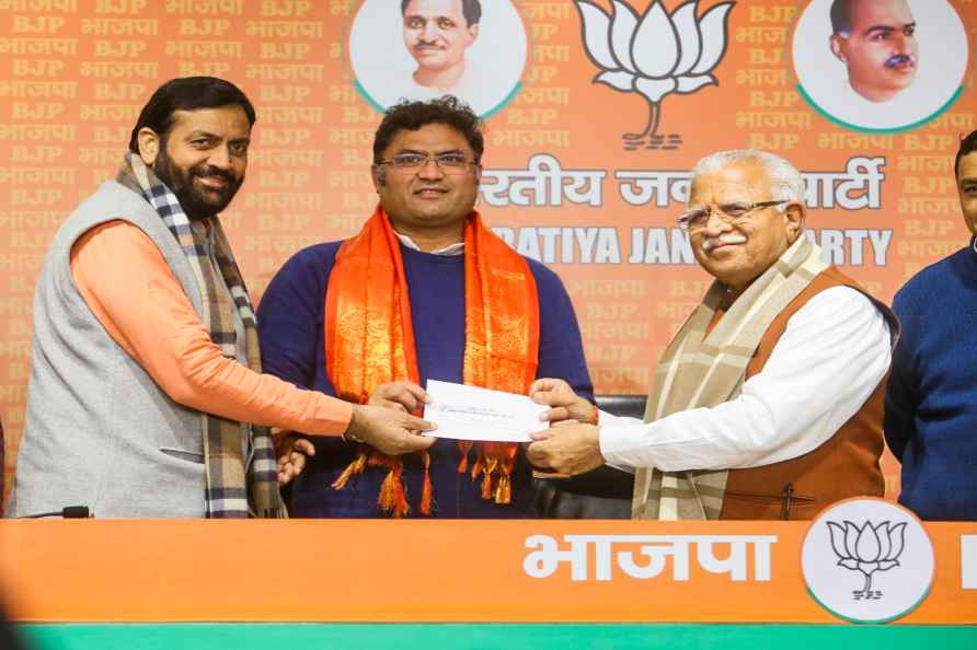 Ashok Tanwar joins BJP