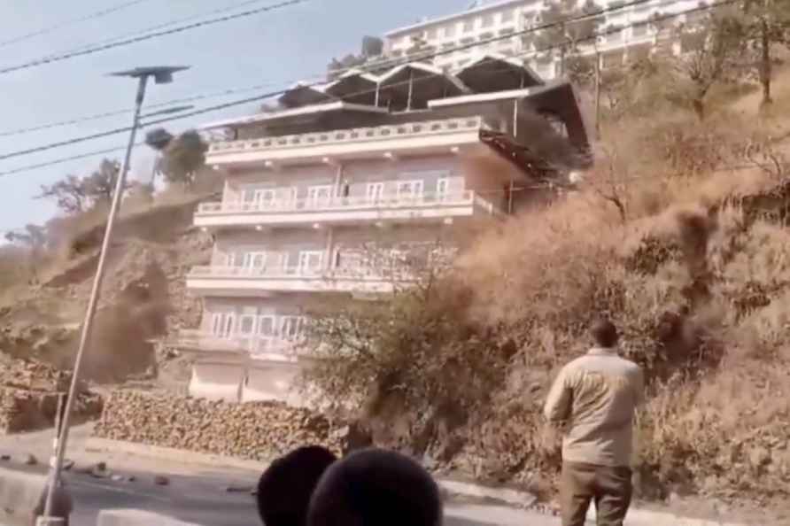 Five-Storey building collapses in Shimla