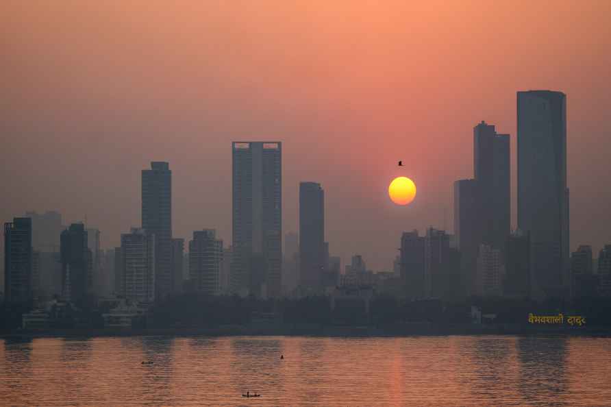 Standalone: Sunrise in Mumbai